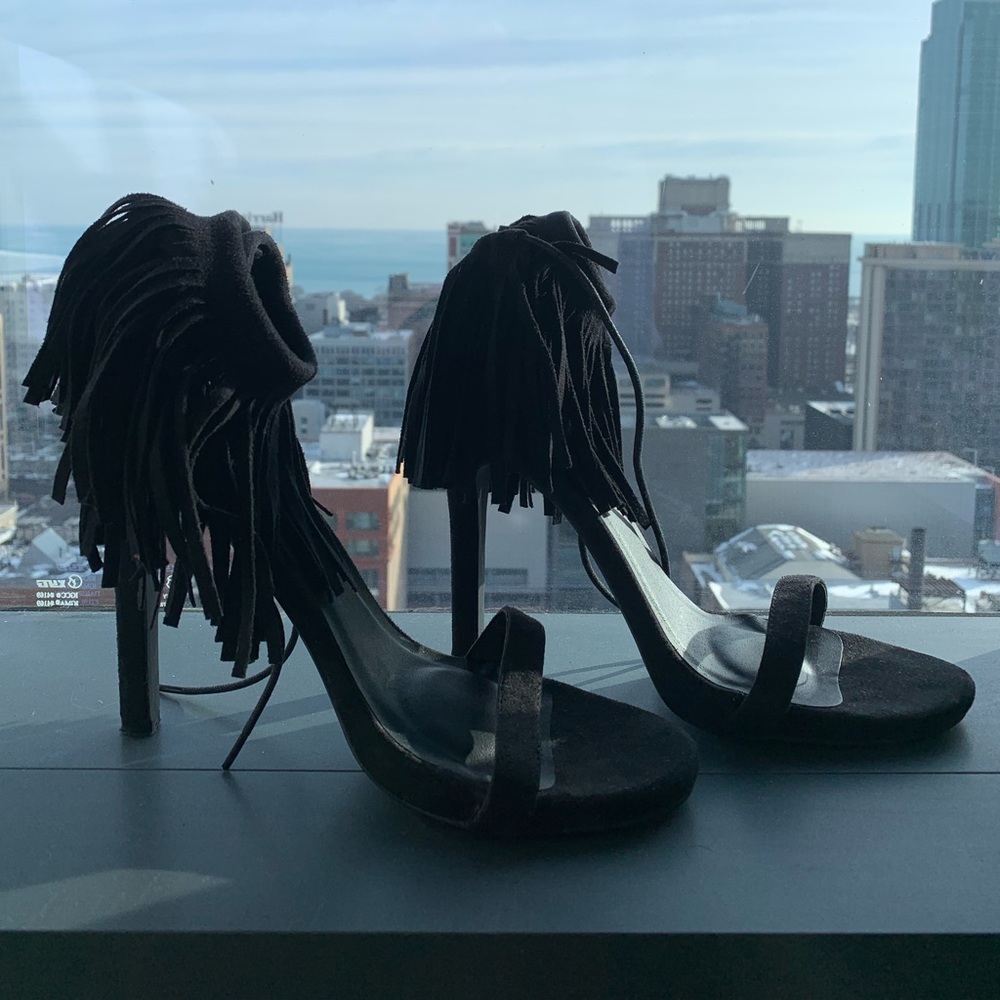 MISSGUIDED Fringe Ankle Tie Strap Sandals